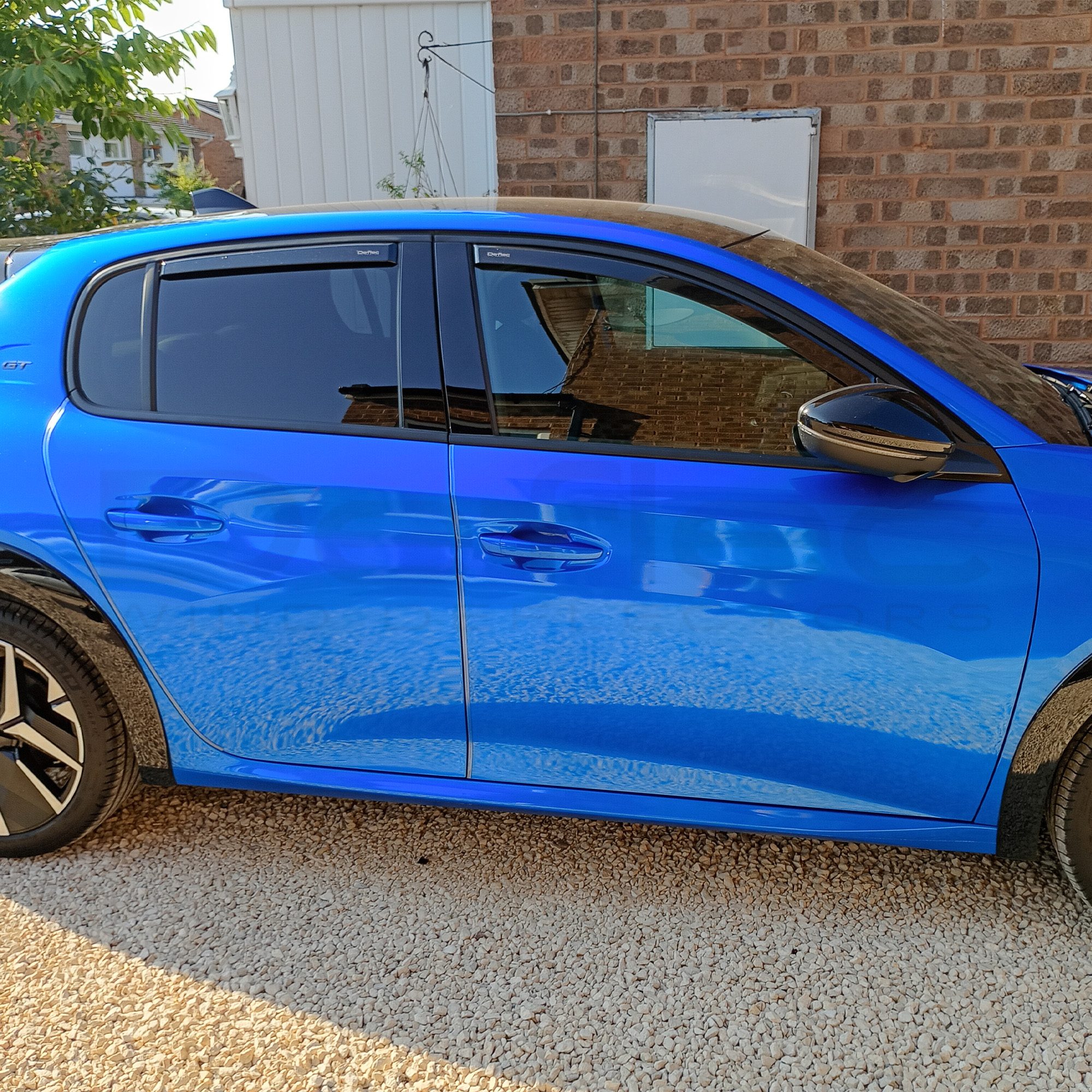 Peugeot 208 2019 Onwards Deflec Smoked Wind Deflectors (5 Door) (4 pc) - Image 2